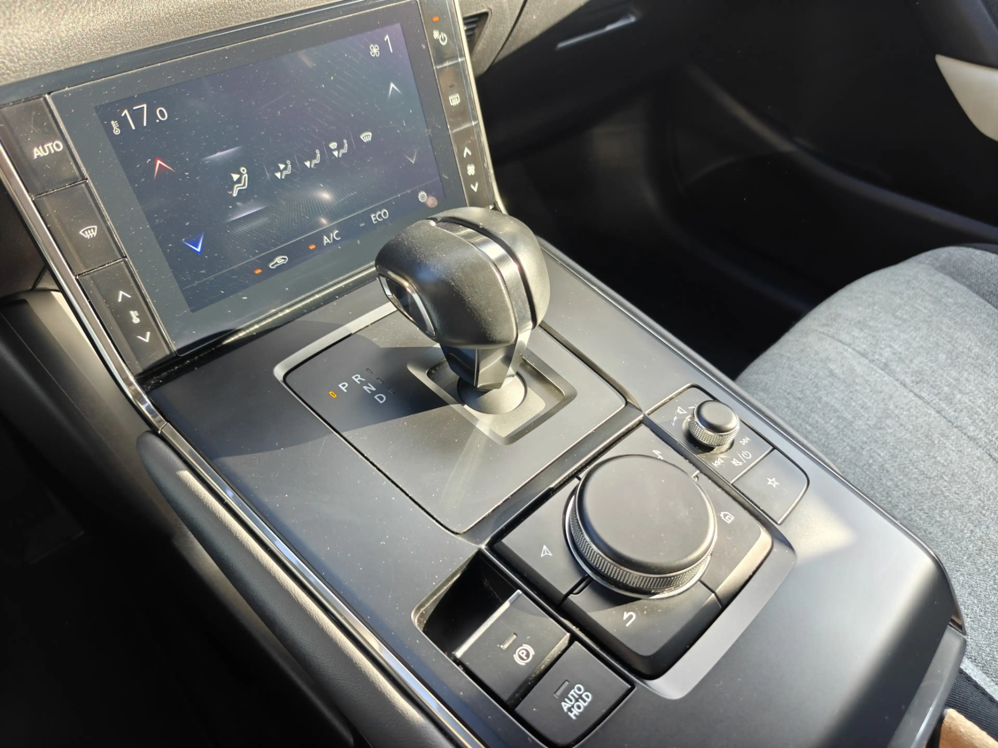 Mazda MX-30 E-SkyActiv EV 145 Prime-line 36 kWh / Eerste Eigen — photo 3