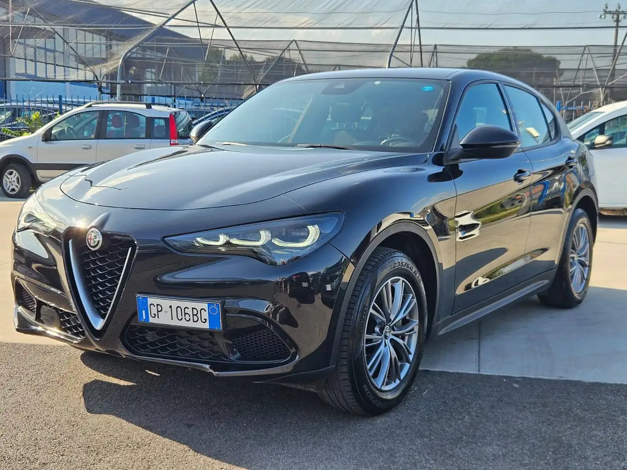 Alfa Romeo Stelvio 2023