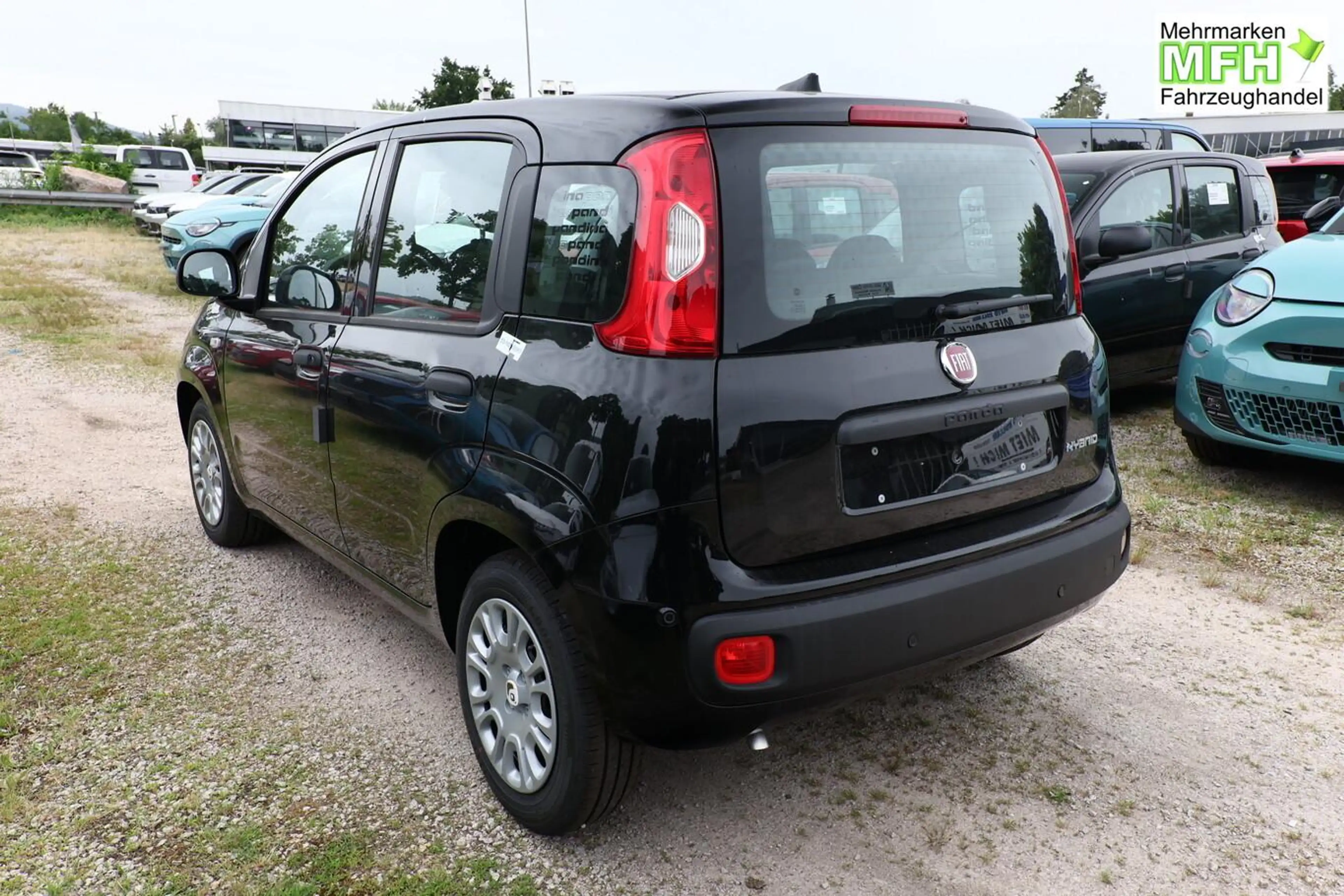 Fiat Panda ICON 5S PDC 5"-DAB DigC Temp LaneA S&S BT 48 kW... — photo 3