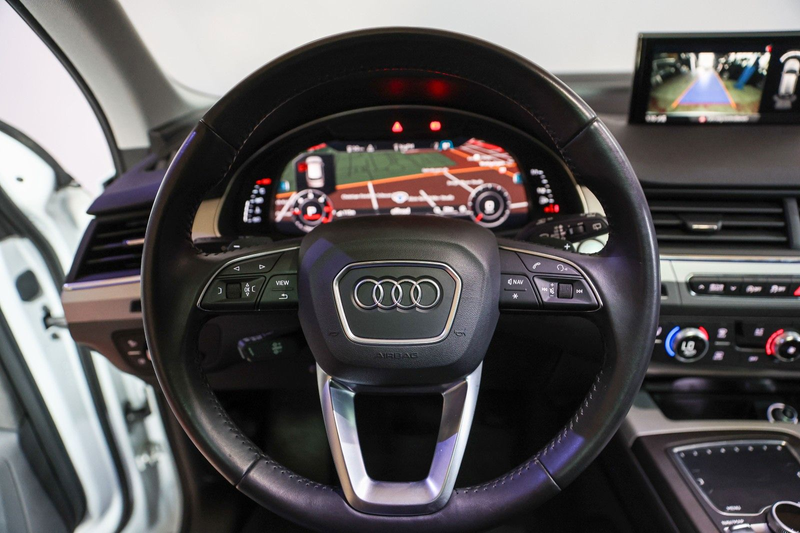 Audi Q7 3.0 TDI Quattro *S-Line* Xenon 1.Hand — photo 10