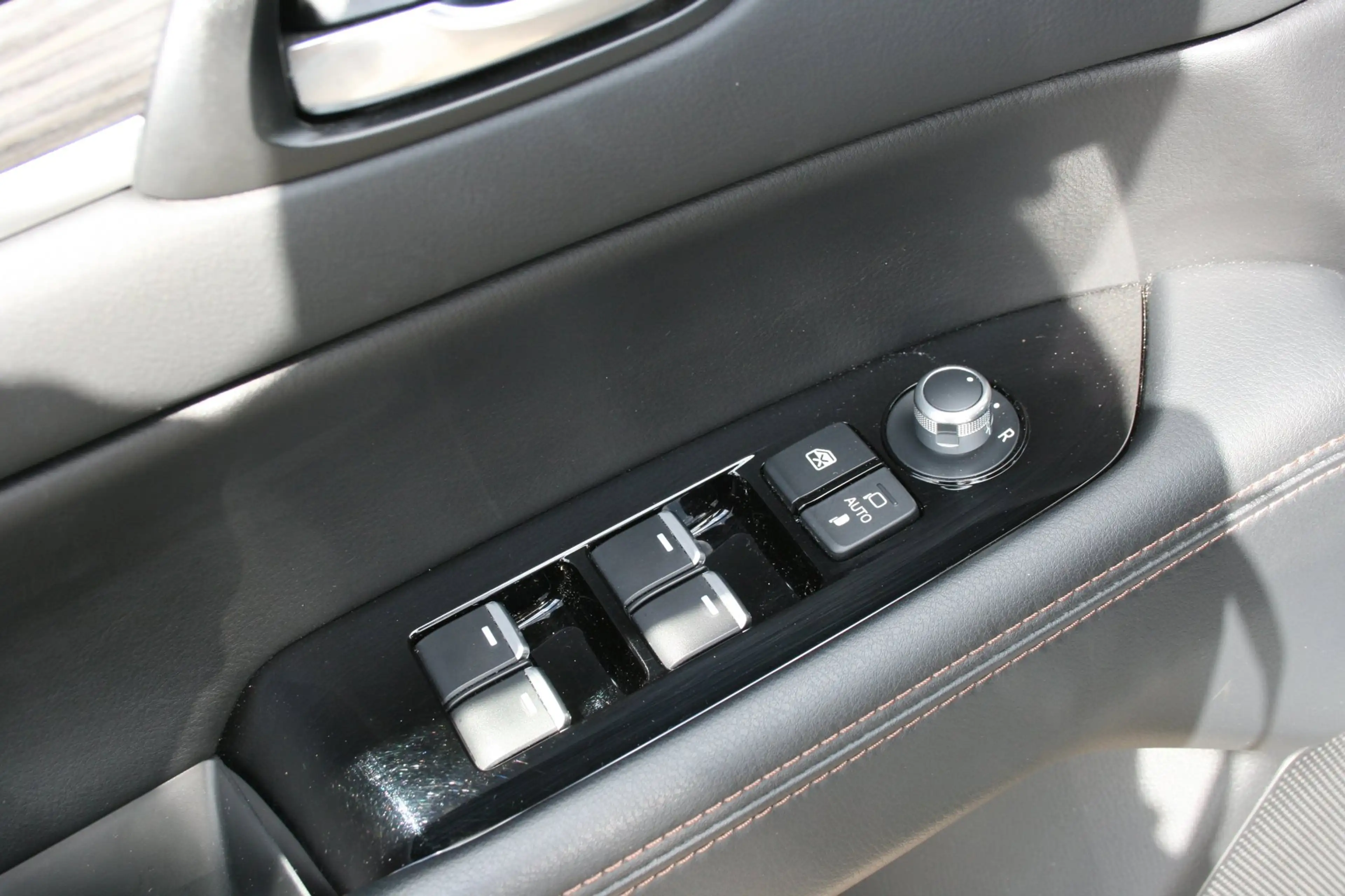 Mazda CX-5 2.0 SkyActiv-G 165 Luxury — photo 31