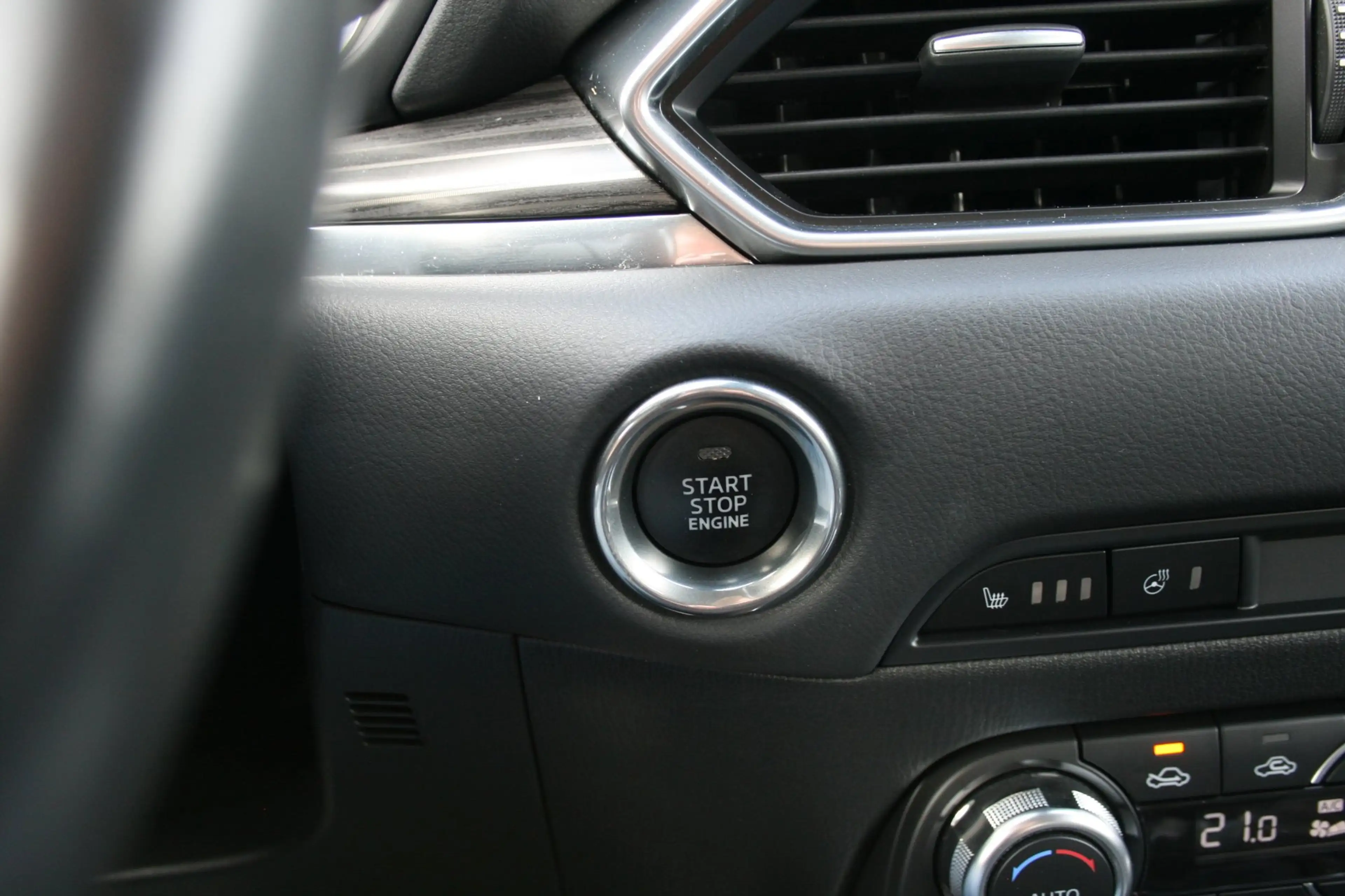 Mazda CX-5 2.0 SkyActiv-G 165 Luxury — photo 36