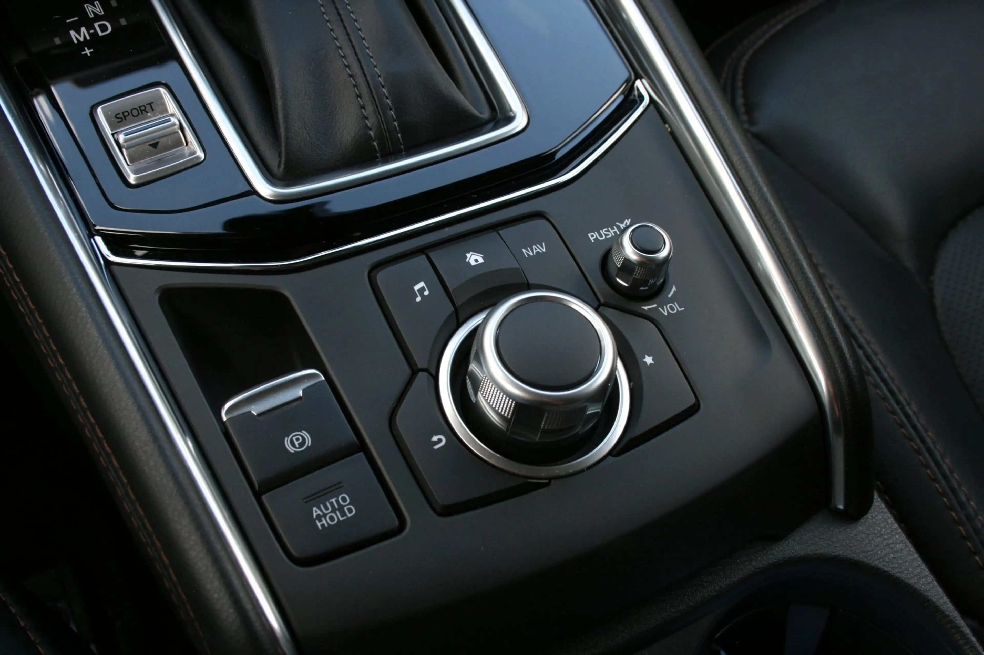 Mazda CX-5 2.0 SkyActiv-G 165 Luxury — photo 20