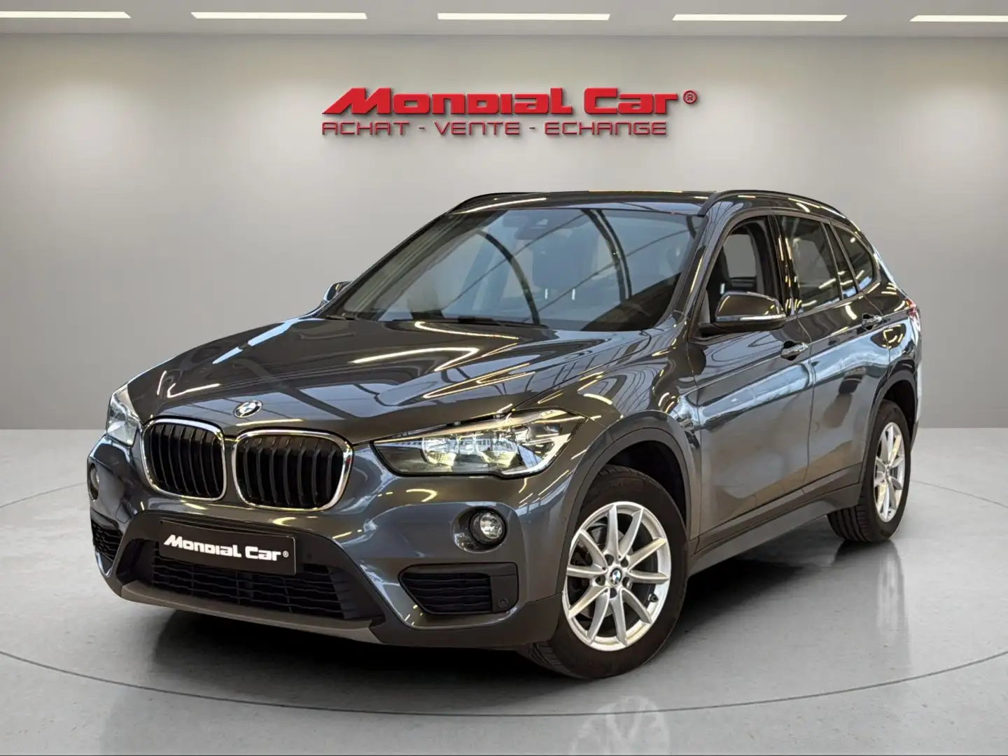 BMW X1 X1 sDrive16d Aut. * GPS * Aides Conduite *Garantie Gris - 1