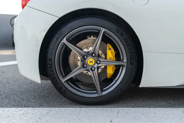 Ferrari 458 view 7