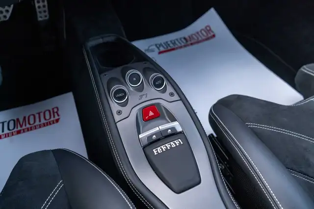 Ferrari 458 view 17