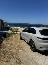 Coupé E-Hybrid 3.0 Turbo V6 (346 kW)