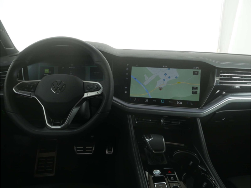 Volkswagen Touareg 3.0 TDI V6 4Motion R-Line — photo 15