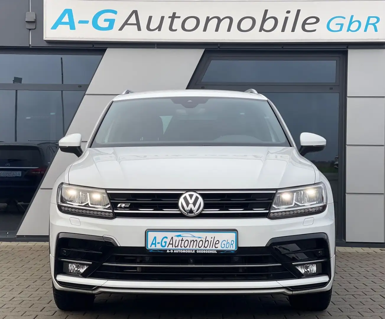 Volkswagen Tiguan Highline R-Line 4Motion ACC AHK LED 20"LM Weiß - 2