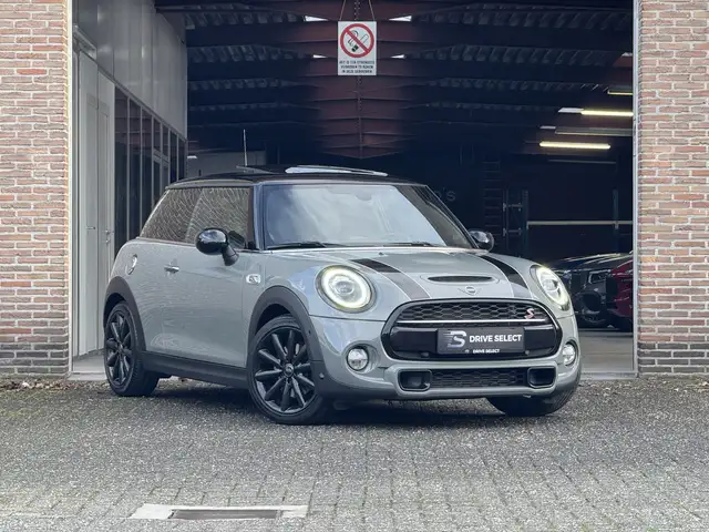 MINI Cooper S | Pano | LED | H&K | Camera | CarPlay