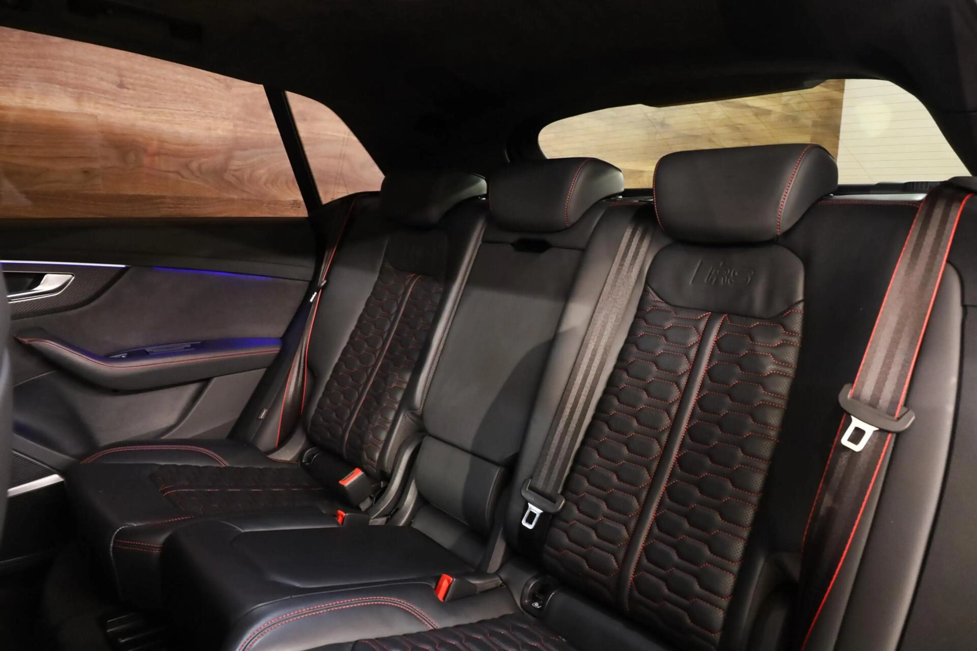 Audi RS Q8 4.0 TFSI RS Q8 quattro — photo 11