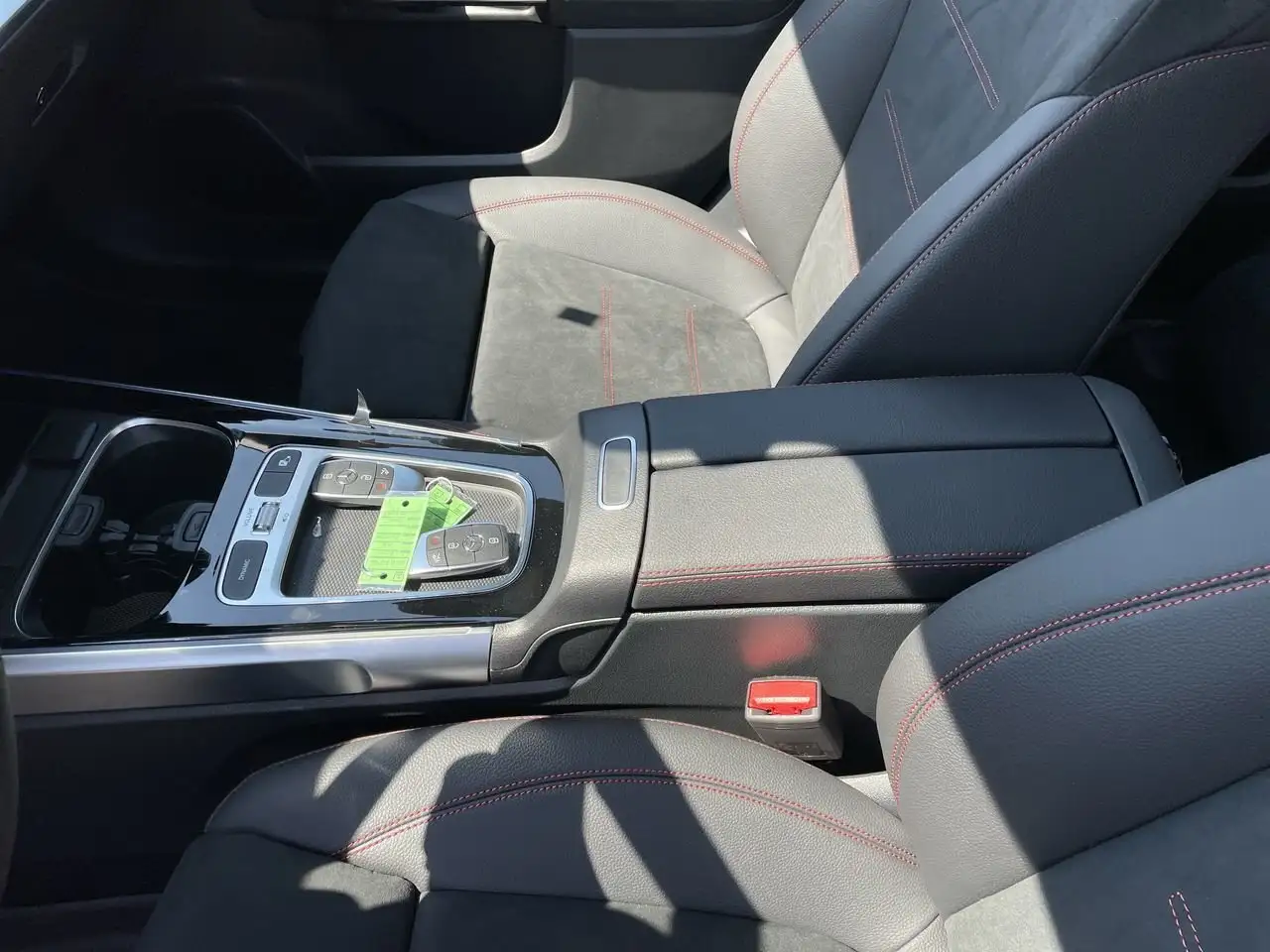 Mercedes-Benz GLB fotografie Mercedes-Benz GLB