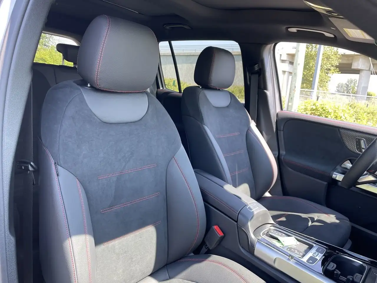 Mercedes-Benz GLB fotografie Mercedes-Benz GLB