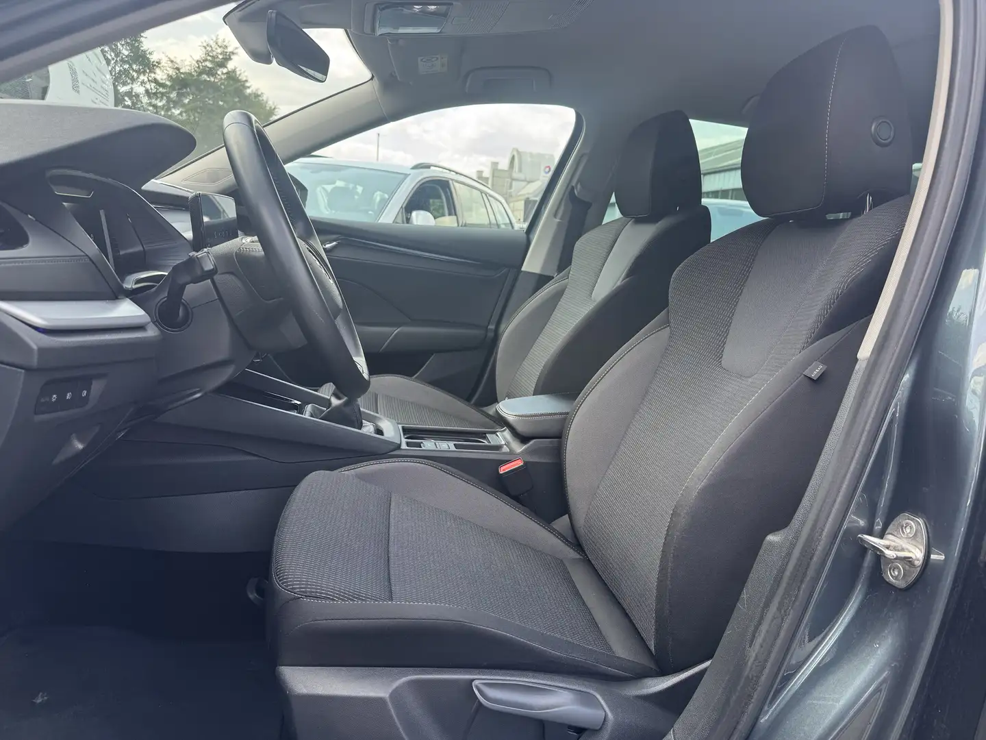 Skoda Octavia SW 2.0 TDi SCR Ambition (EU6AP) Grijs - 2