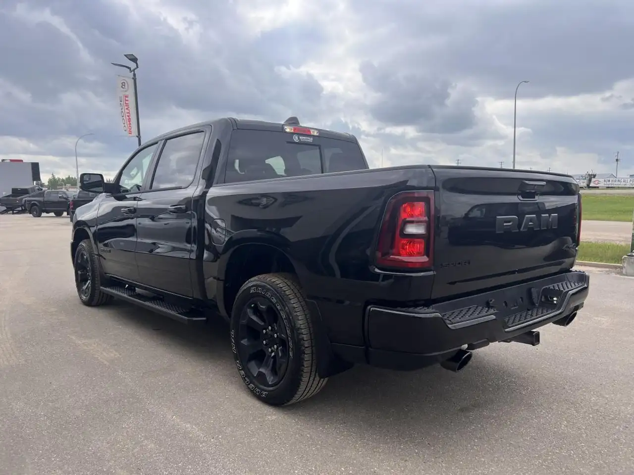 RAM 1500 снимка RAM 1500