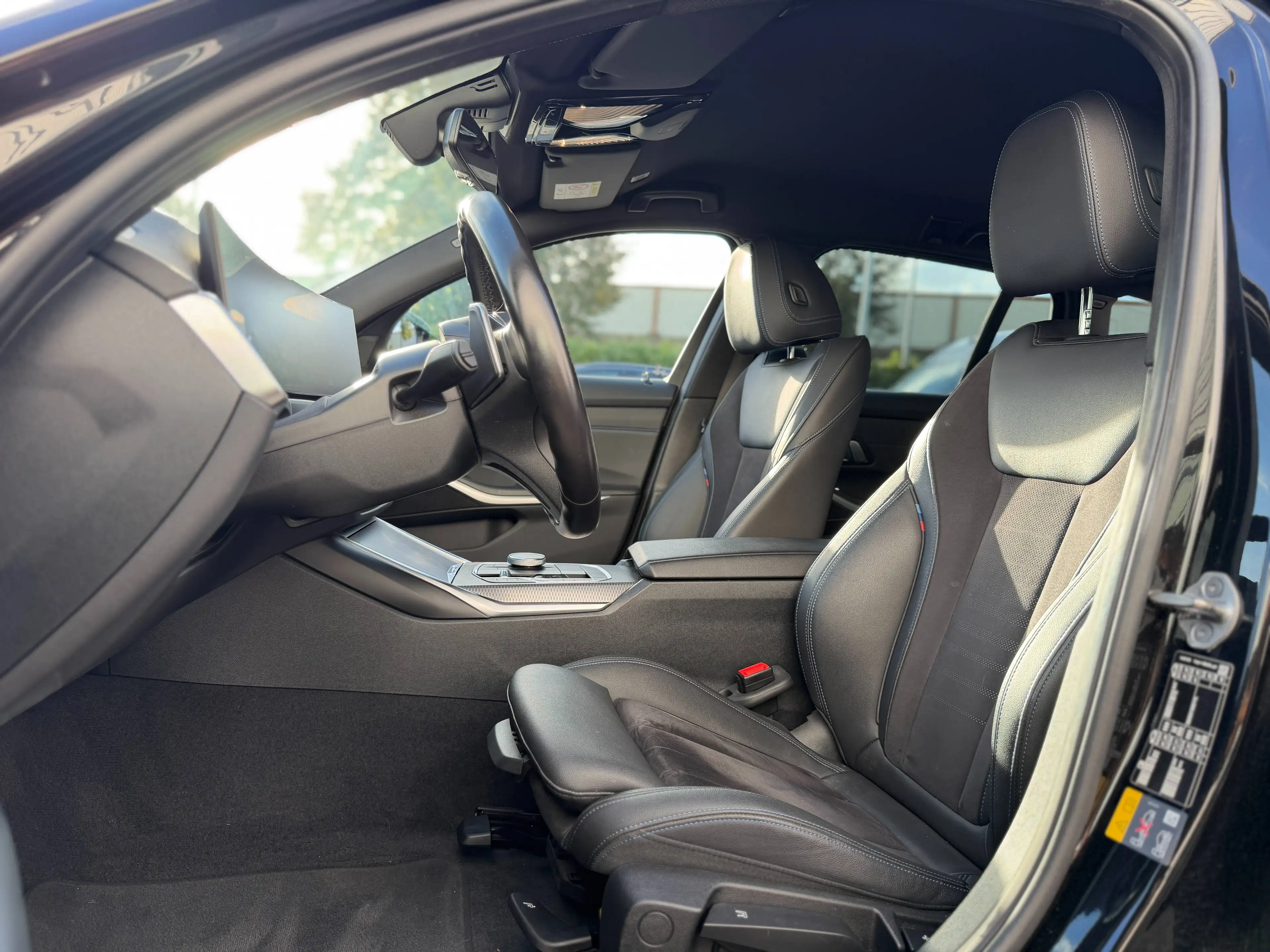 BMW 330 PHEV - Xdrive - Laserlichten - HUD - Camera - Carplay - Keyless - Extra set velgen — photo 15