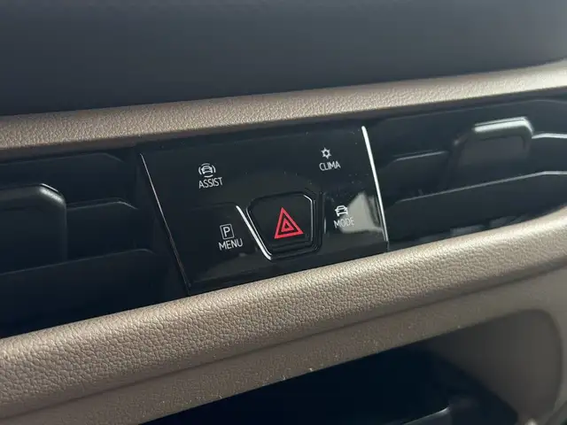 Volkswagen Multivan view 27