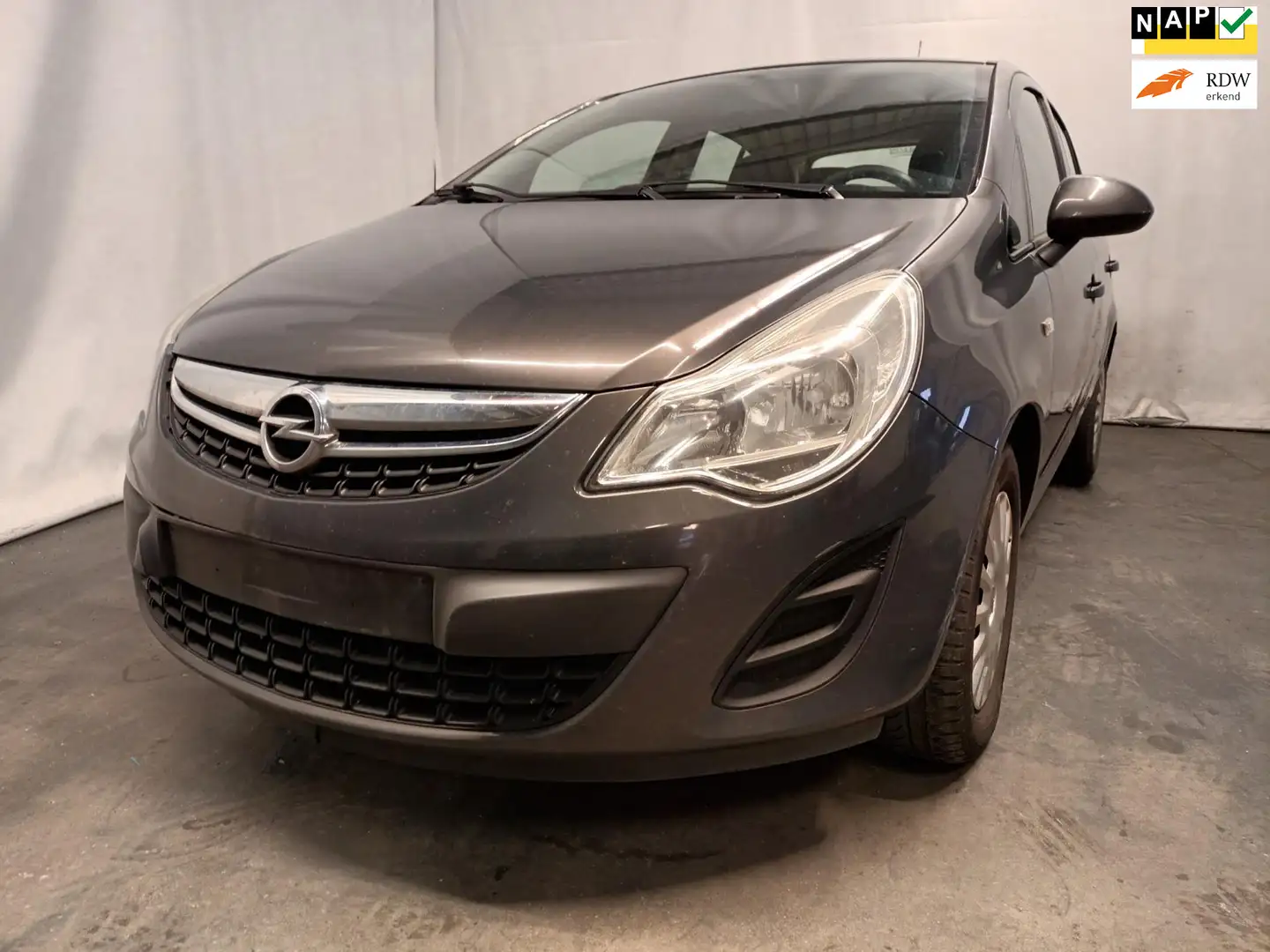 Opel Corsa 1.3 CDTi EcoFlex S/S Business+- Schade Grijs - 1