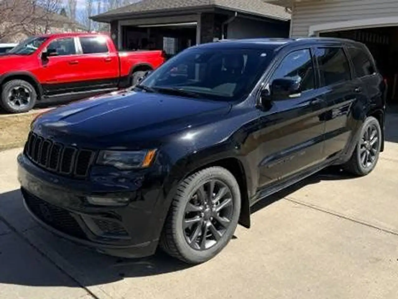 Jeep Grand Cherokee снимка Jeep Grand Cherokee