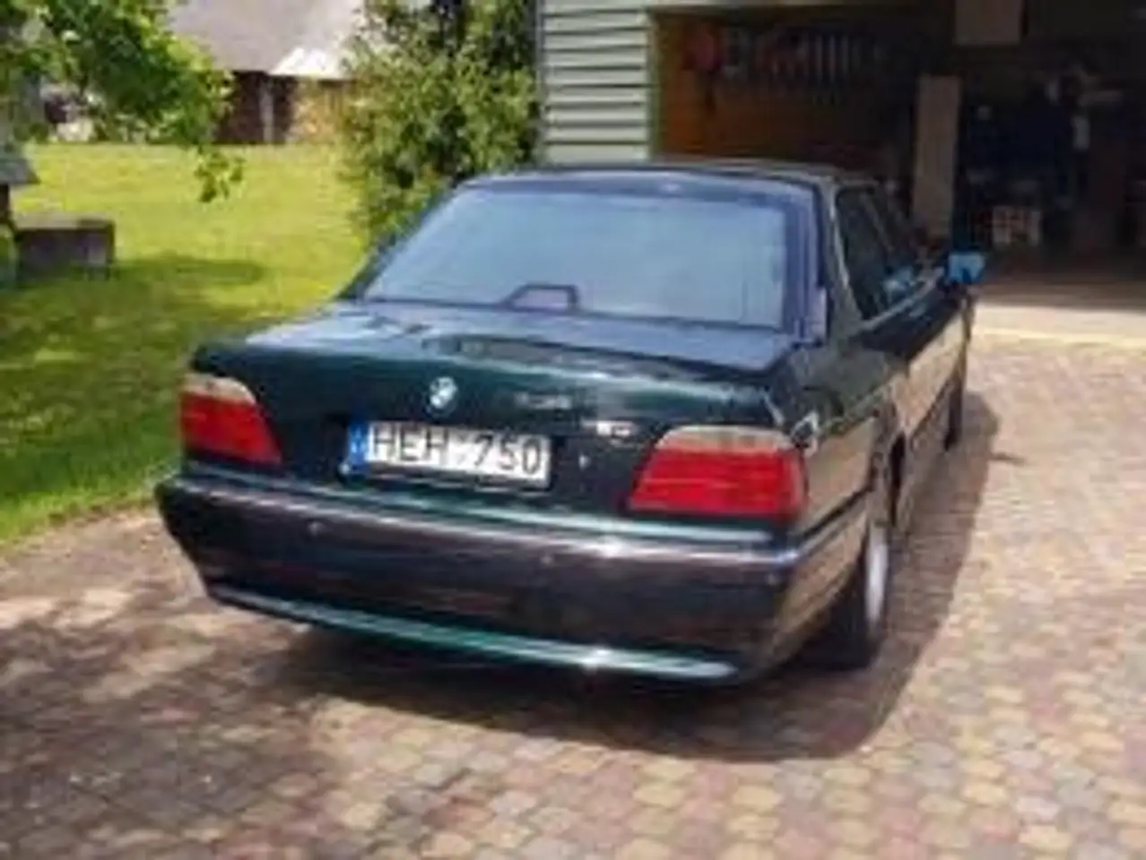 BMW 750i, foto 11