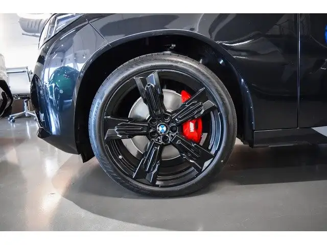 BMW X3 view 23