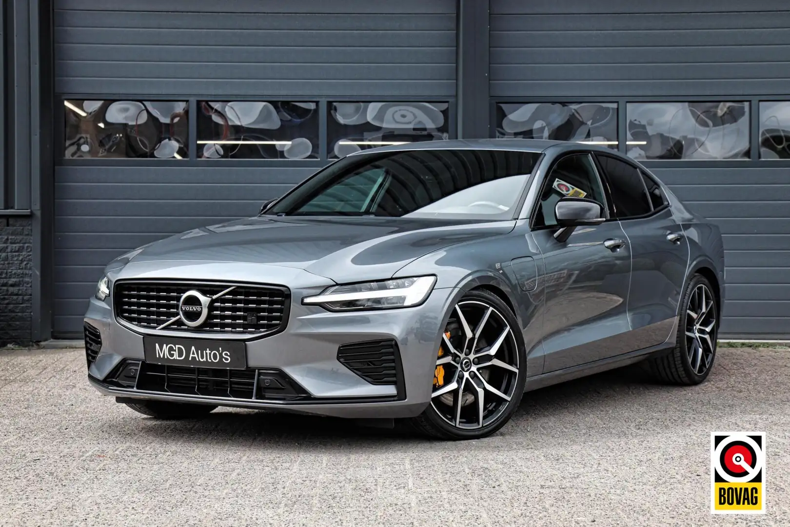 Volvo S60 2.0 T8 AWD Twin Engine Polestar Engineered /LED/CA Grau - 1