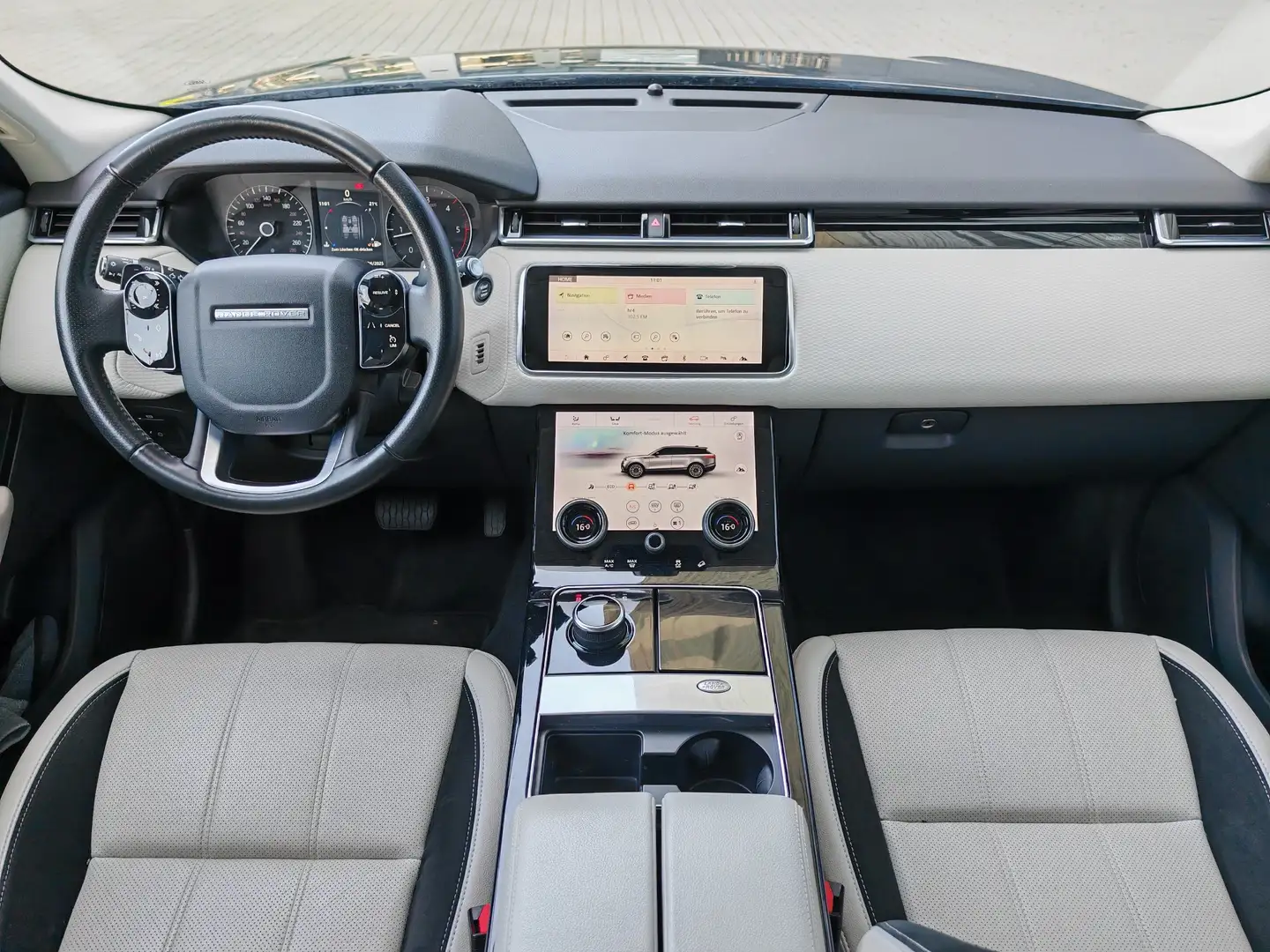 Land Rover Range Rover Velar 2.0d/Leder/LED/19" Noir - 1