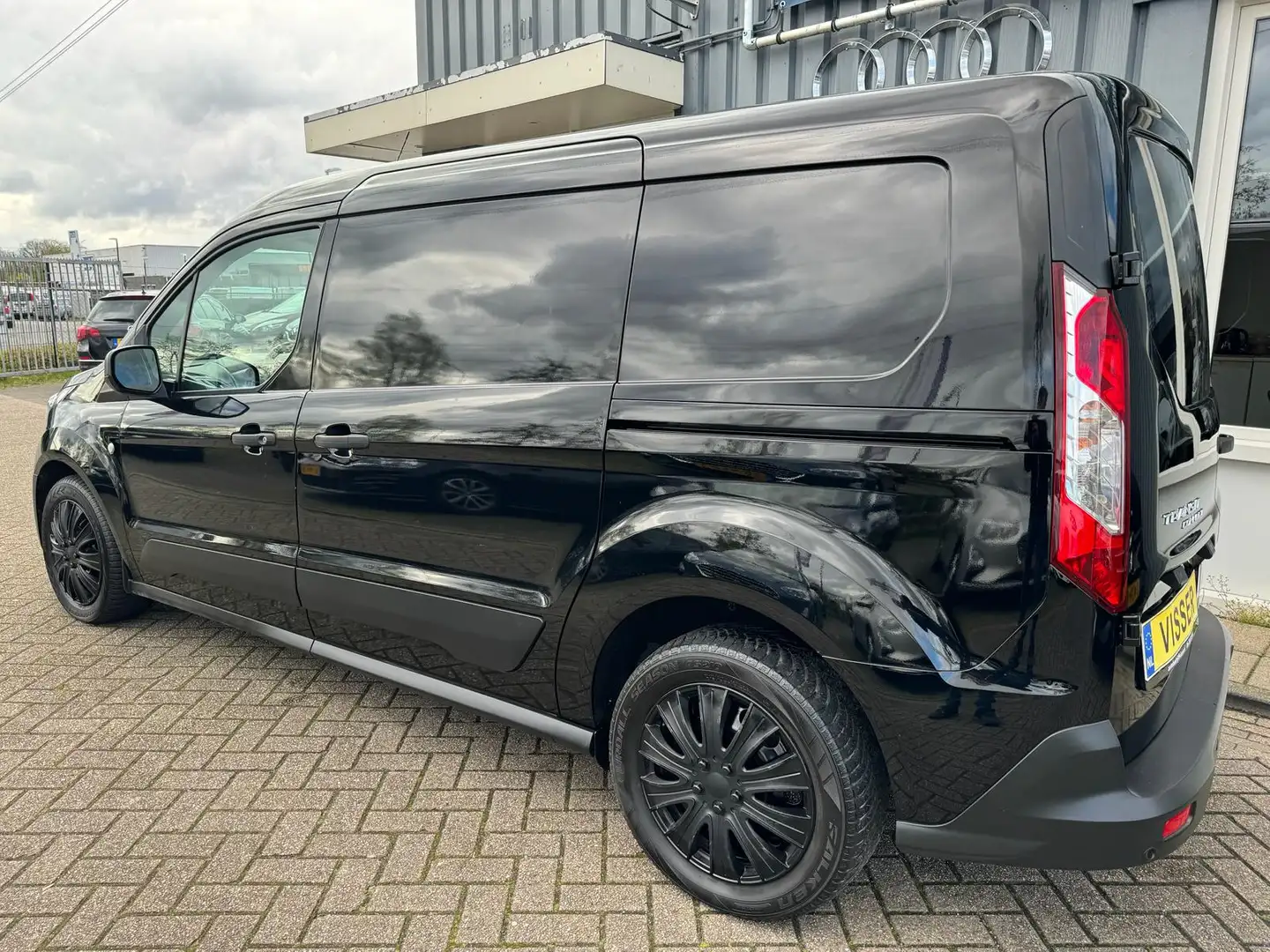 Ford Transit Connect 1.0 Ecoboost L2 Ambiente Zwart - 2