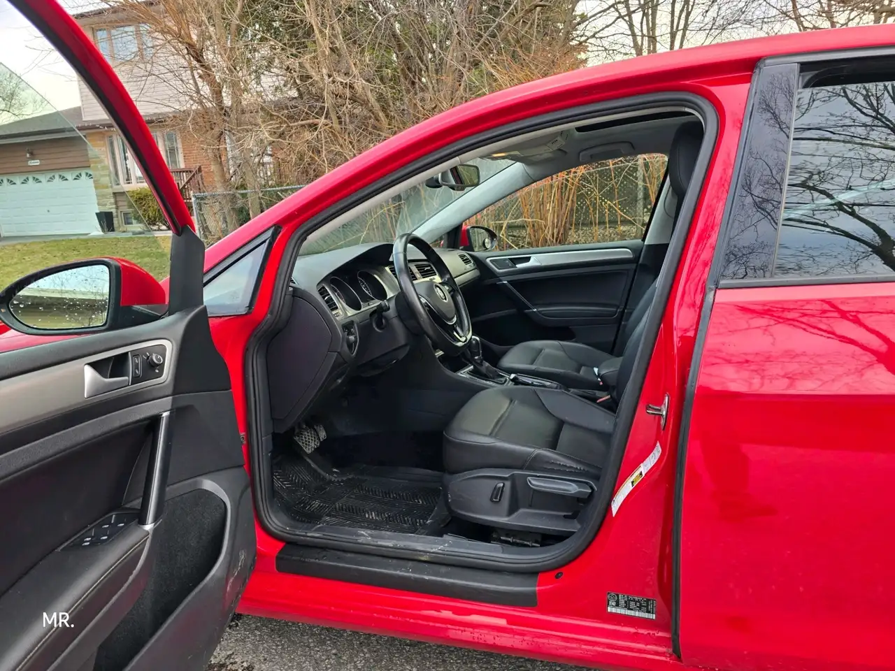 Volkswagen Golf photo Volkswagen Golf