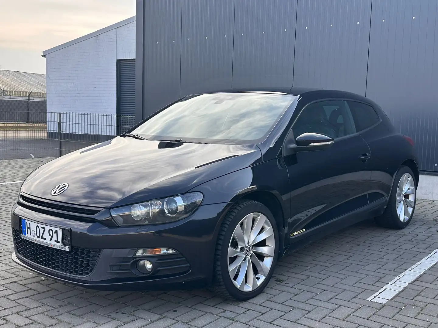 Volkswagen Scirocco 2.0 TSI 147 kW Automatik** Navi ** Tüv Schwarz - 2