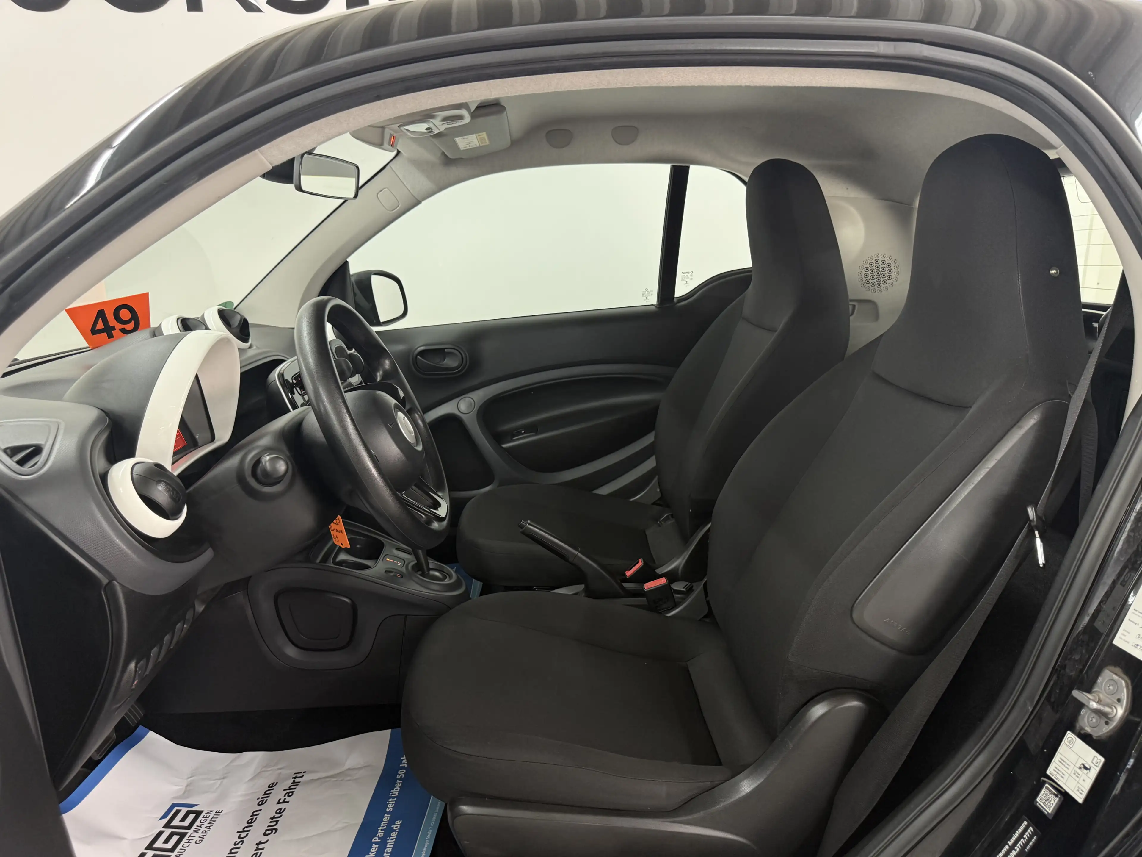 smart forTwo 52 kW 1-Hand Bluetooth Temp HU+Service — photo 7