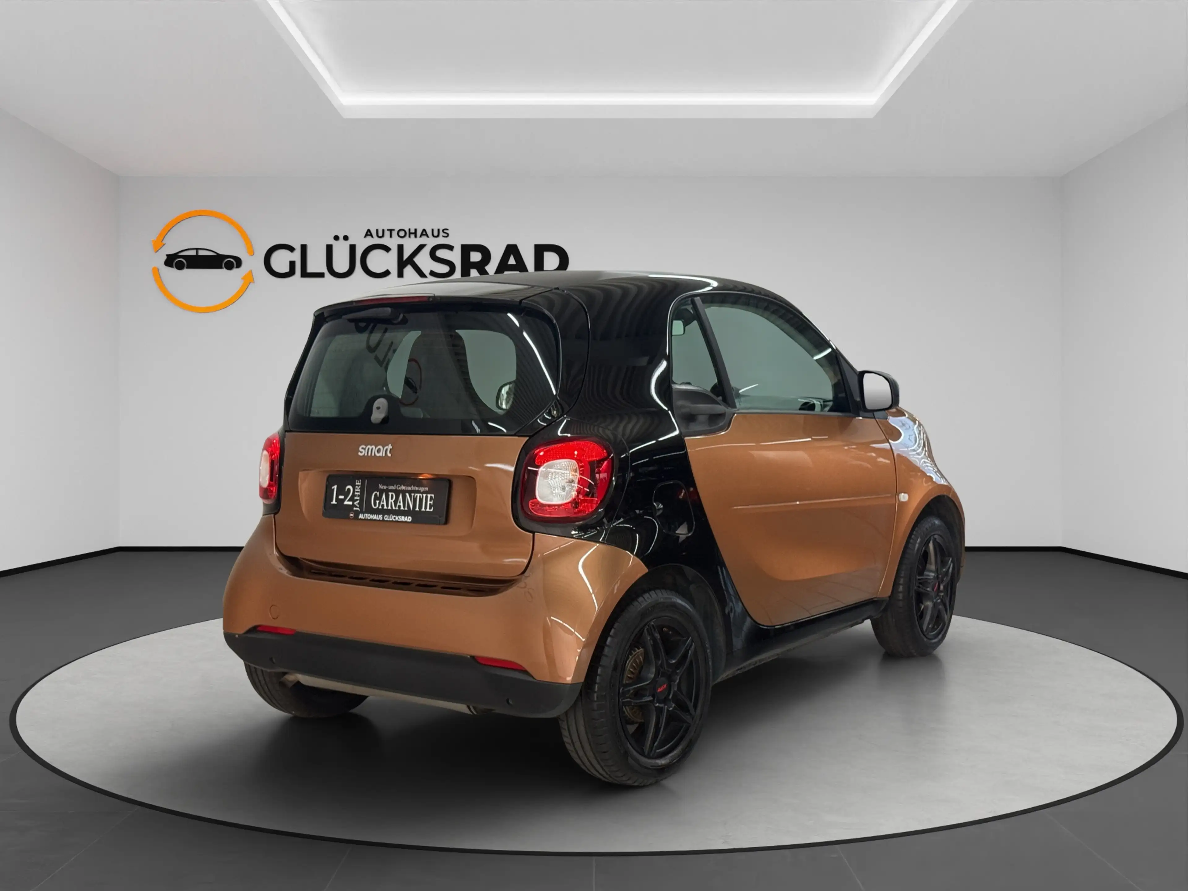 smart forTwo 52 kW 1-Hand Bluetooth Temp HU+Service — photo 9