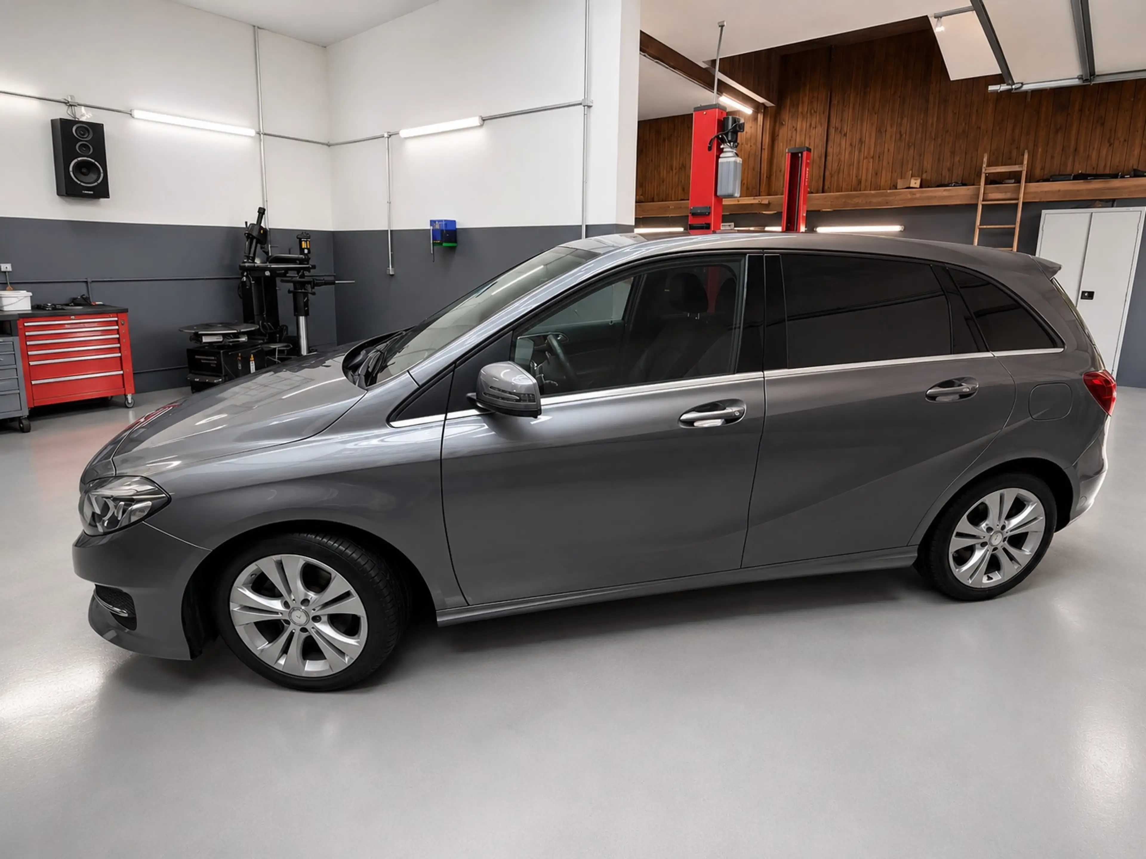 Mercedes-Benz B 220 B 220 4Matic (246.247) — photo 3