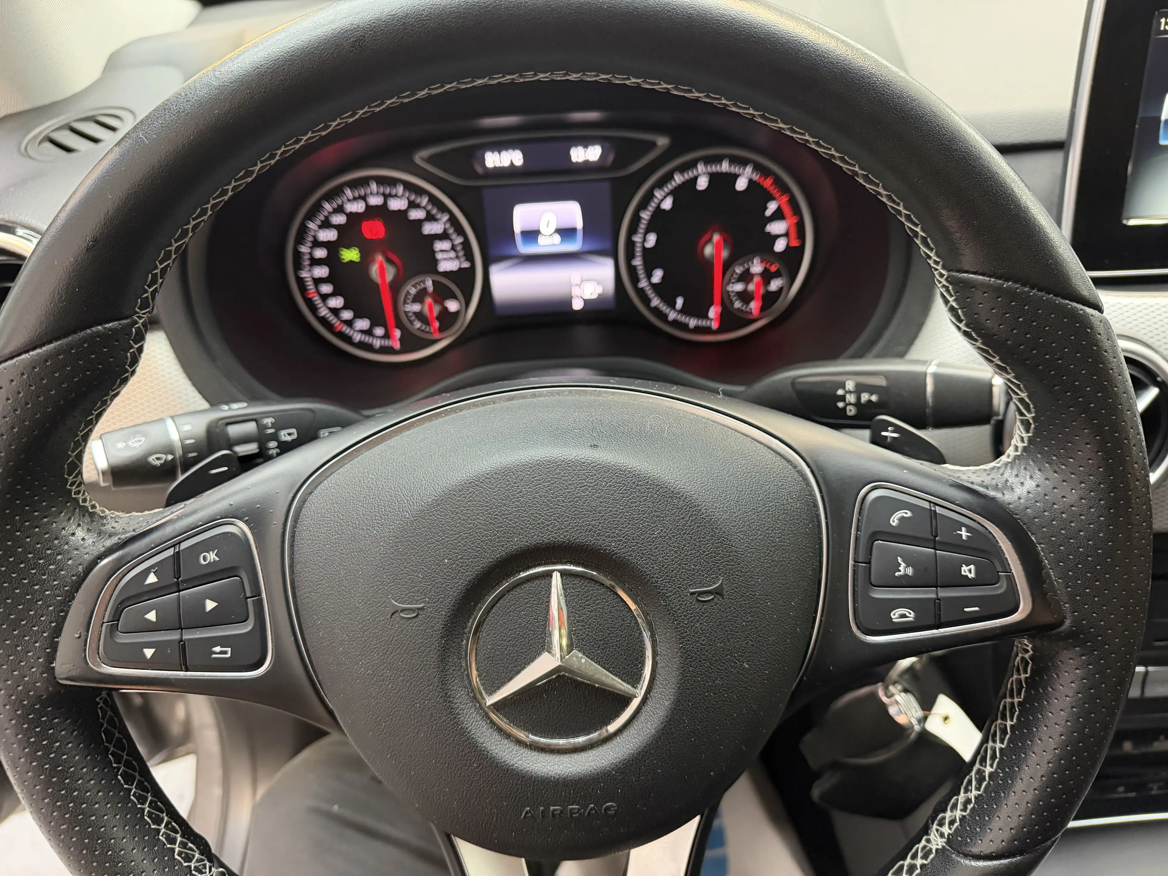 Mercedes-Benz B 220 B 220 4Matic (246.247) — photo 11