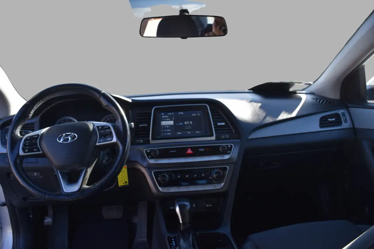 Hyundai SONATA снимка Hyundai SONATA