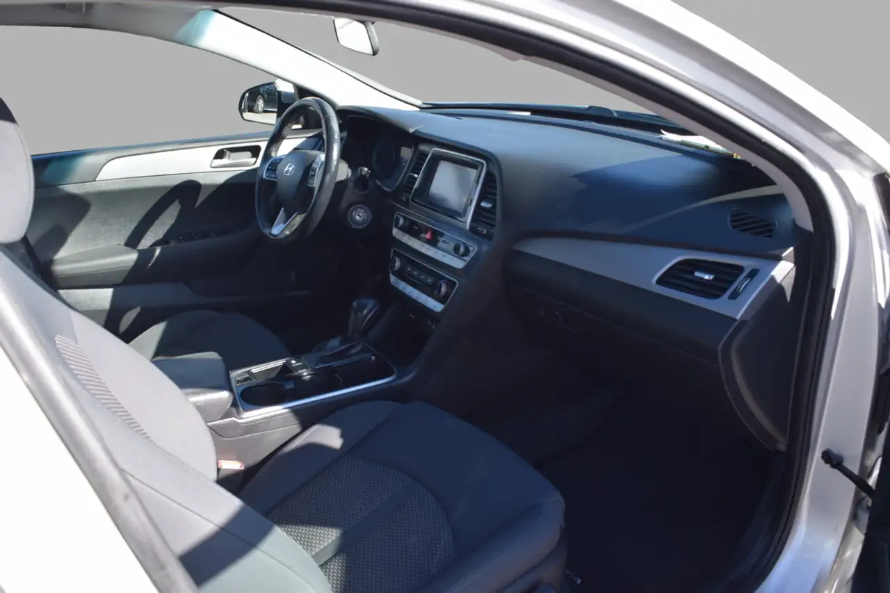 Hyundai SONATA снимка Hyundai SONATA