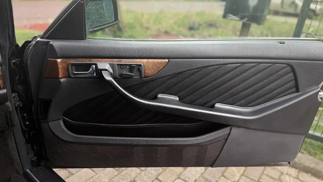 Mercedes-Benz 560sec, foto 6