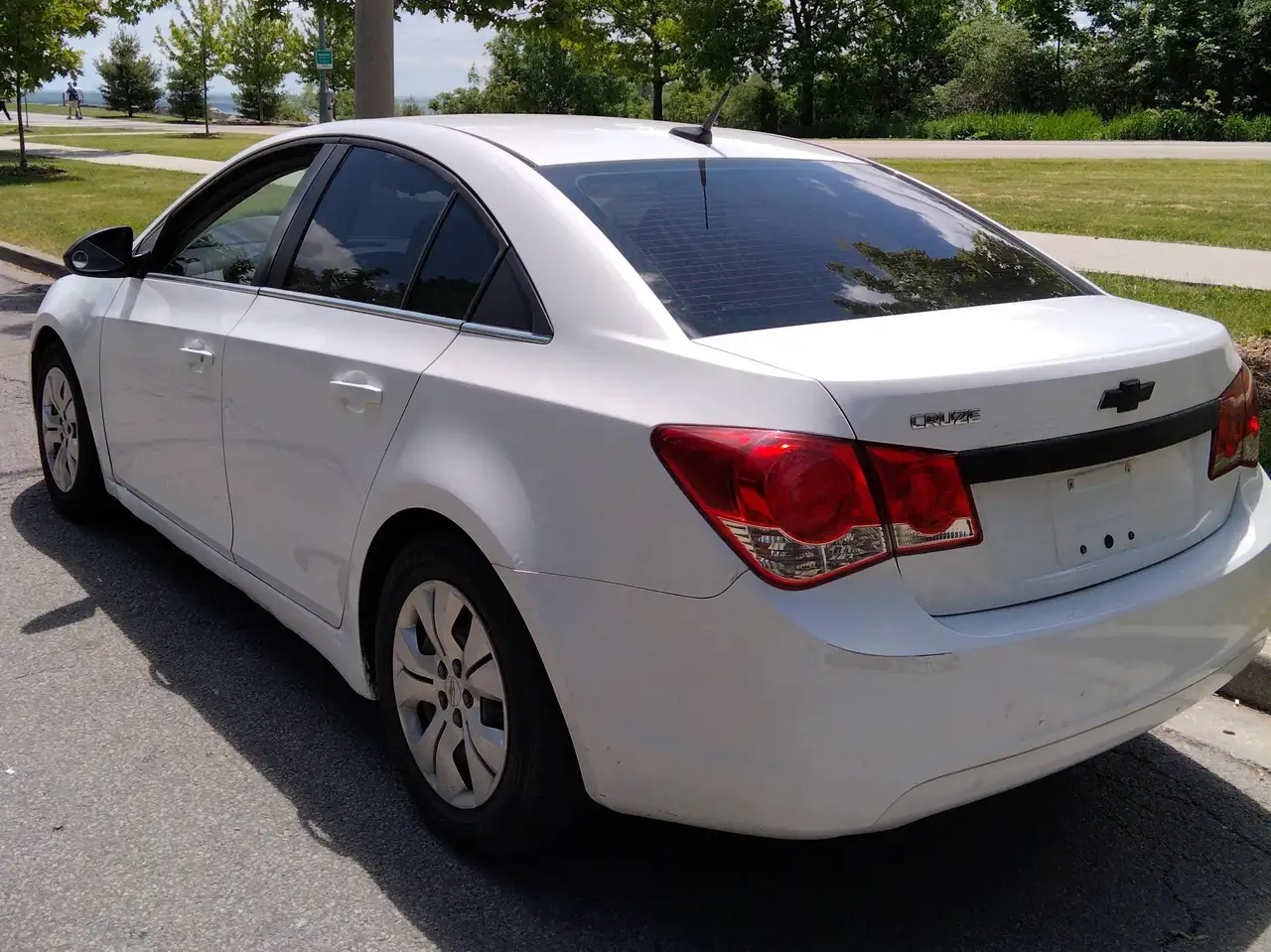 Chevrolet Cruze photo Chevrolet Cruze