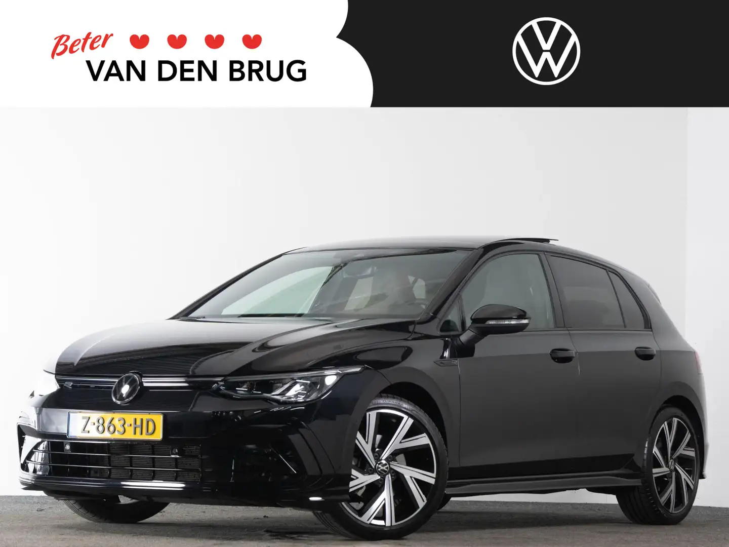Volkswagen Golf R-Line 1.5 eTSI 150 pk AUTOMAAT | LED IQ | Panoram Zwart - 1