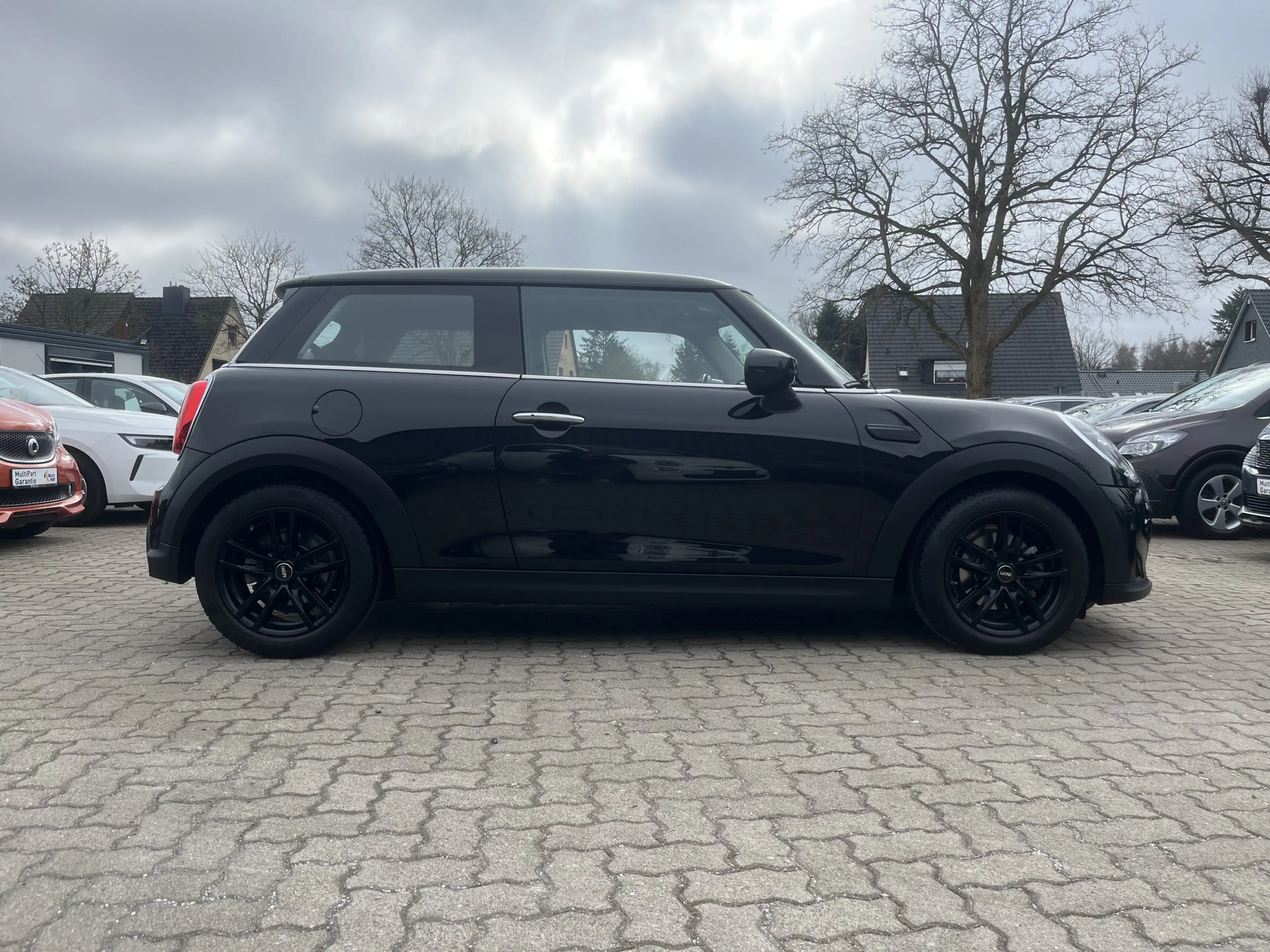 MINI One ESSENTIAL TRIM FACELIFT DSG LED NAVI 1.HD — photo 8