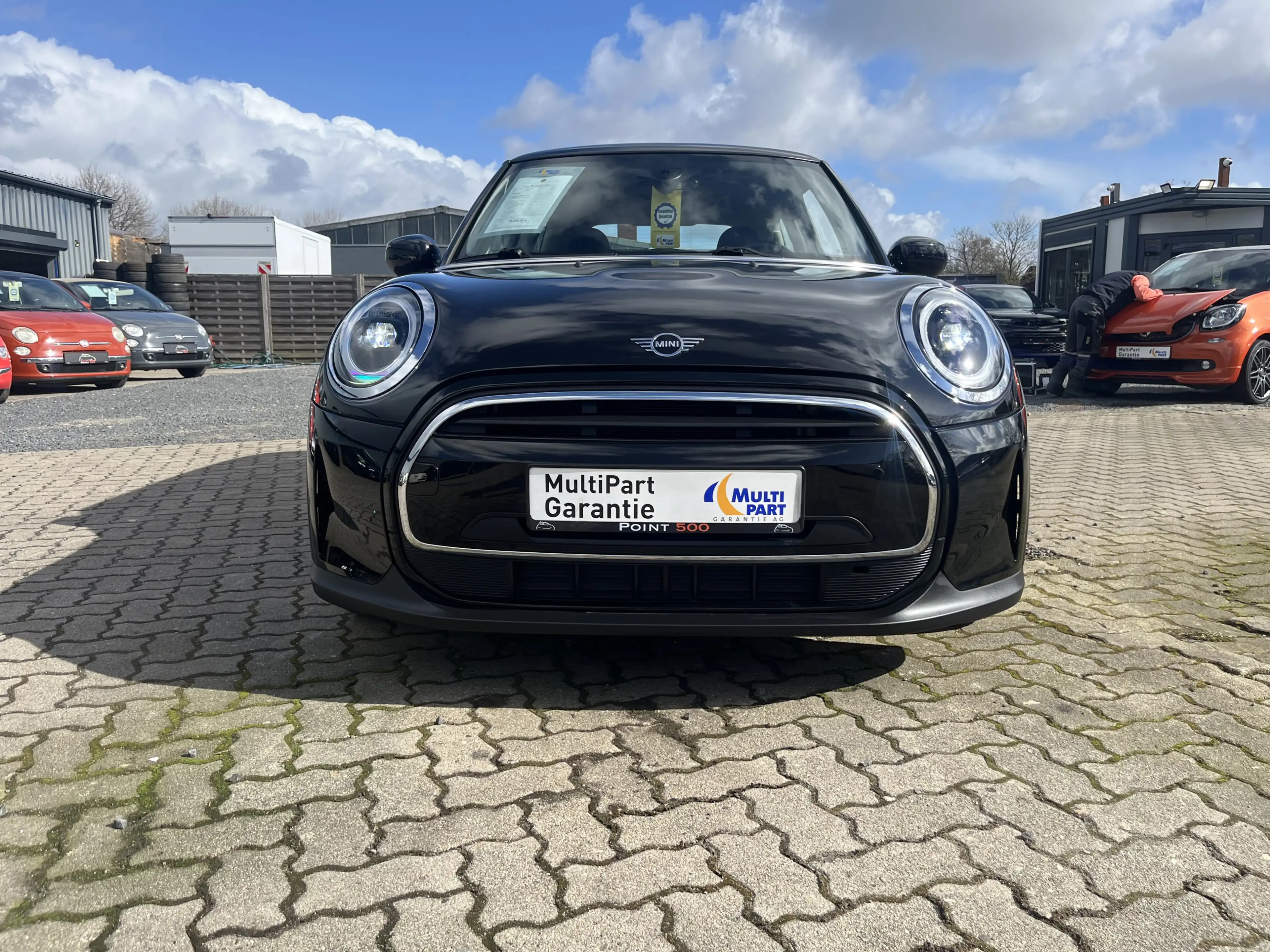 MINI One ESSENTIAL TRIM FACELIFT DSG LED NAVI 1.HD — photo 2
