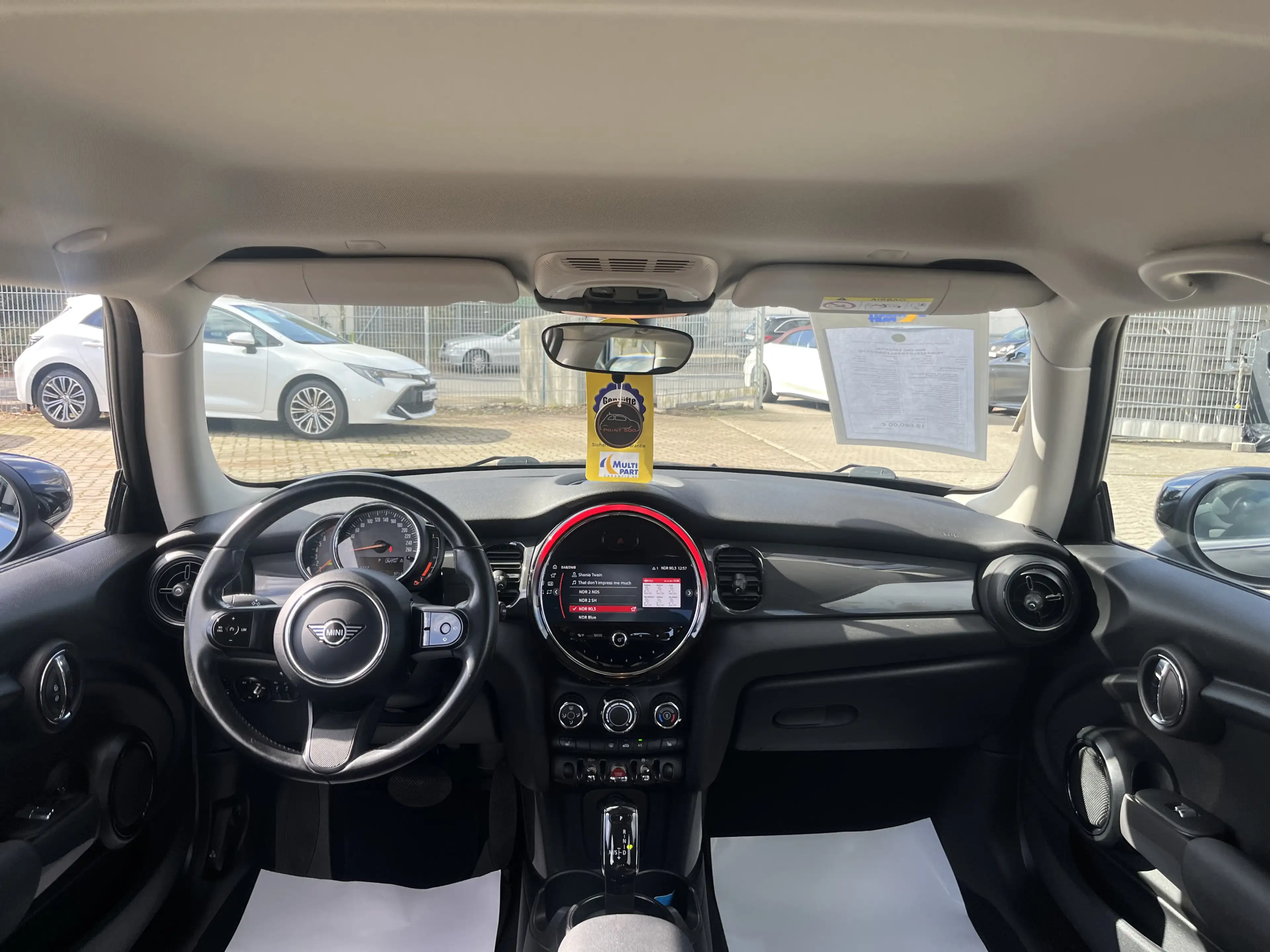 MINI One ESSENTIAL TRIM FACELIFT DSG LED NAVI 1.HD — photo 11