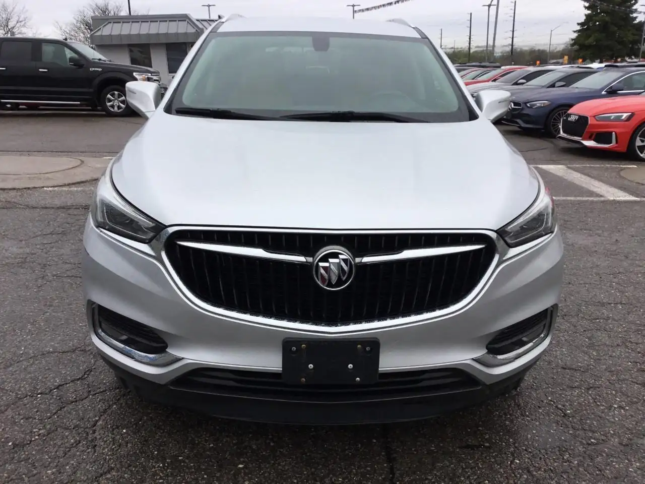 Buick Enclave снимка Buick Enclave