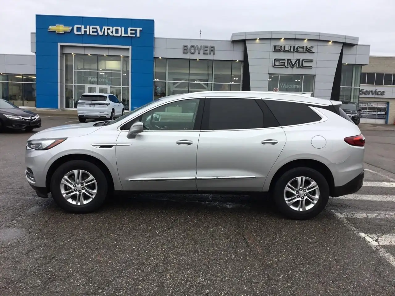 Buick Enclave снимка Buick Enclave