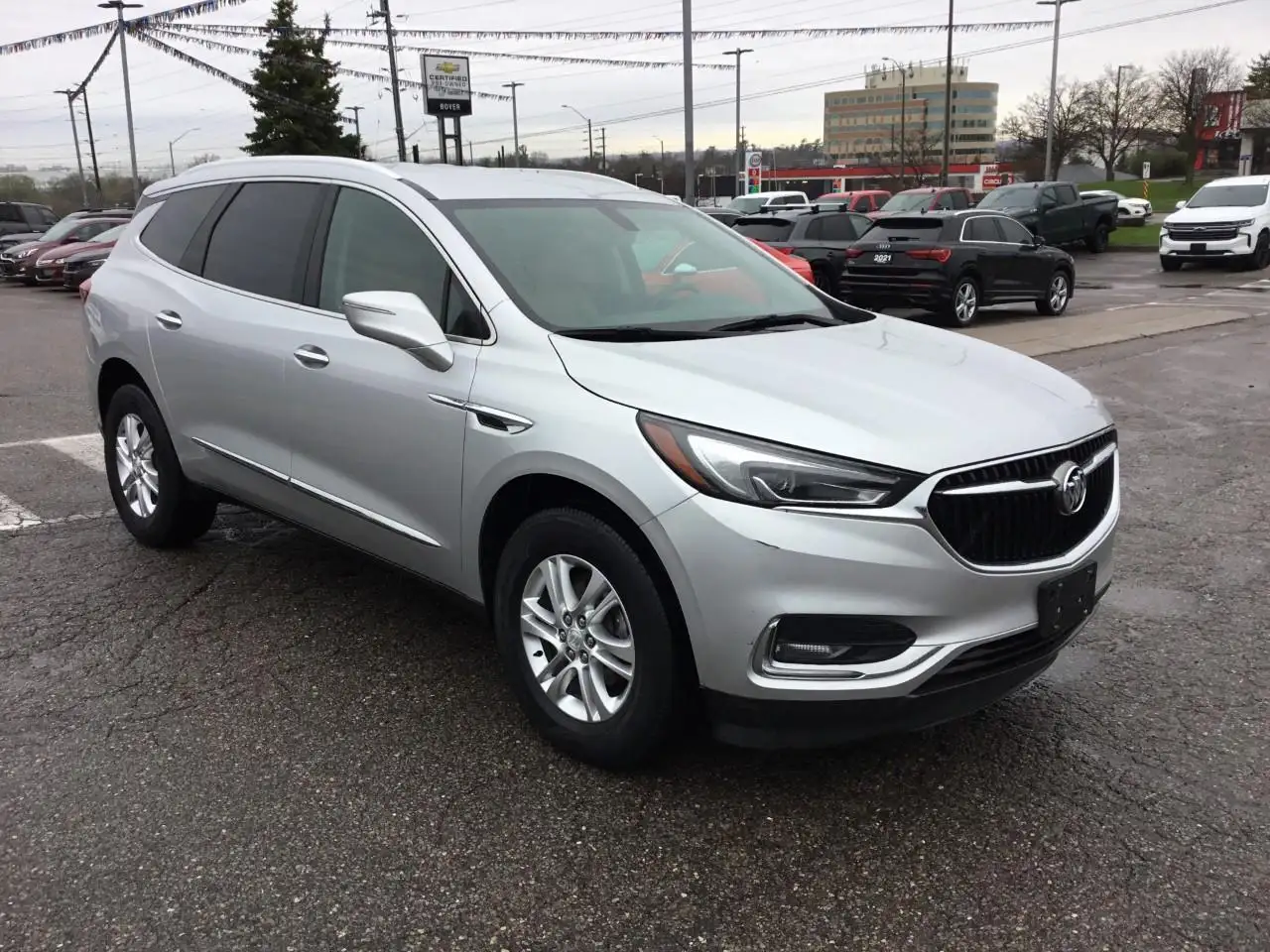 Buick Enclave снимка Buick Enclave