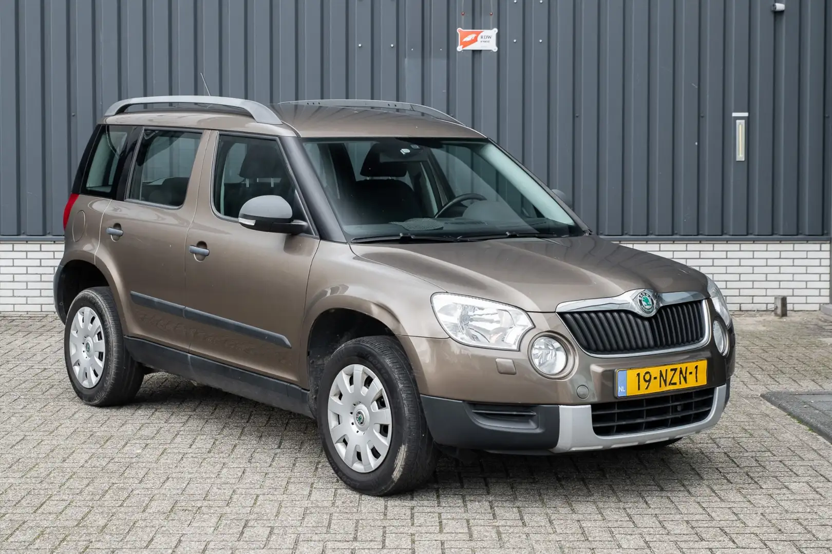 Skoda Yeti 1.2 TSI Comfort*Airco*Cruise Control* Brun - 2