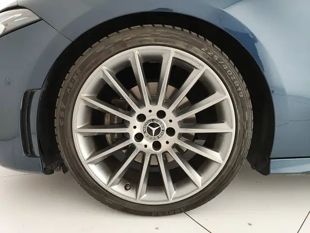 Mercedes-Benz A view 11