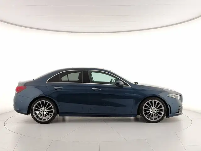 Mercedes-Benz A view 6
