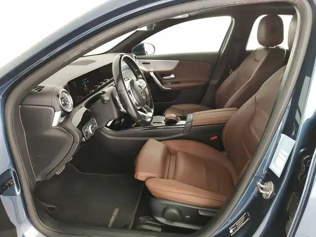 Mercedes-Benz A view 14