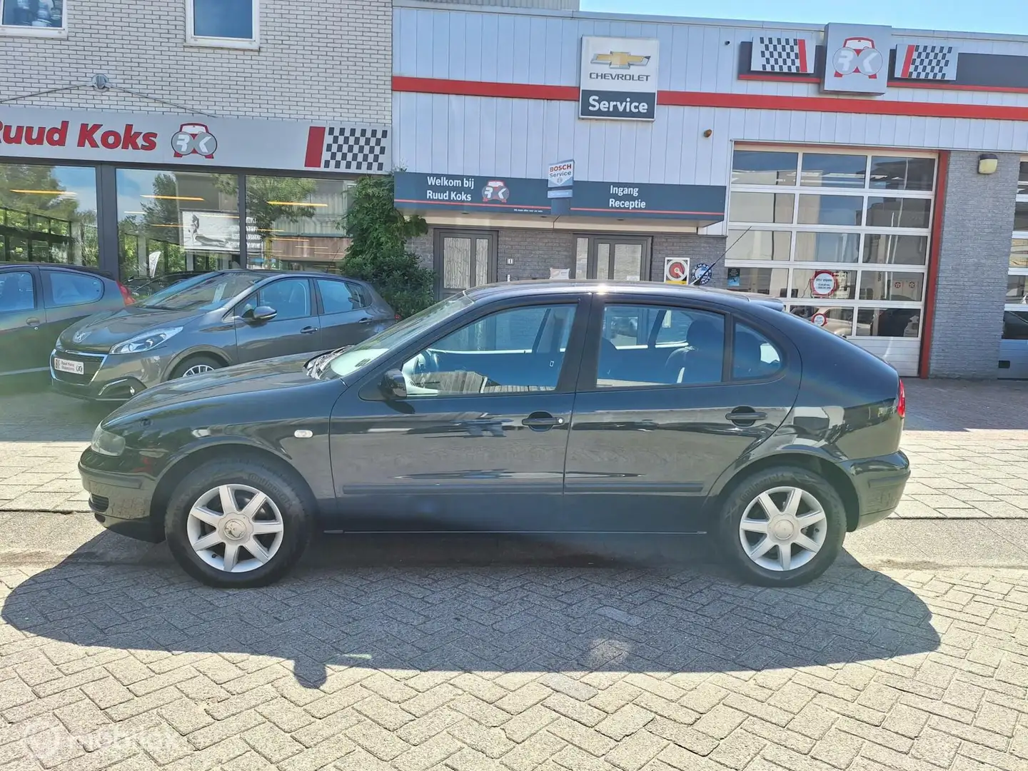 SEAT Leon 1.6-16V STELLA / Airco / Zwart - 2